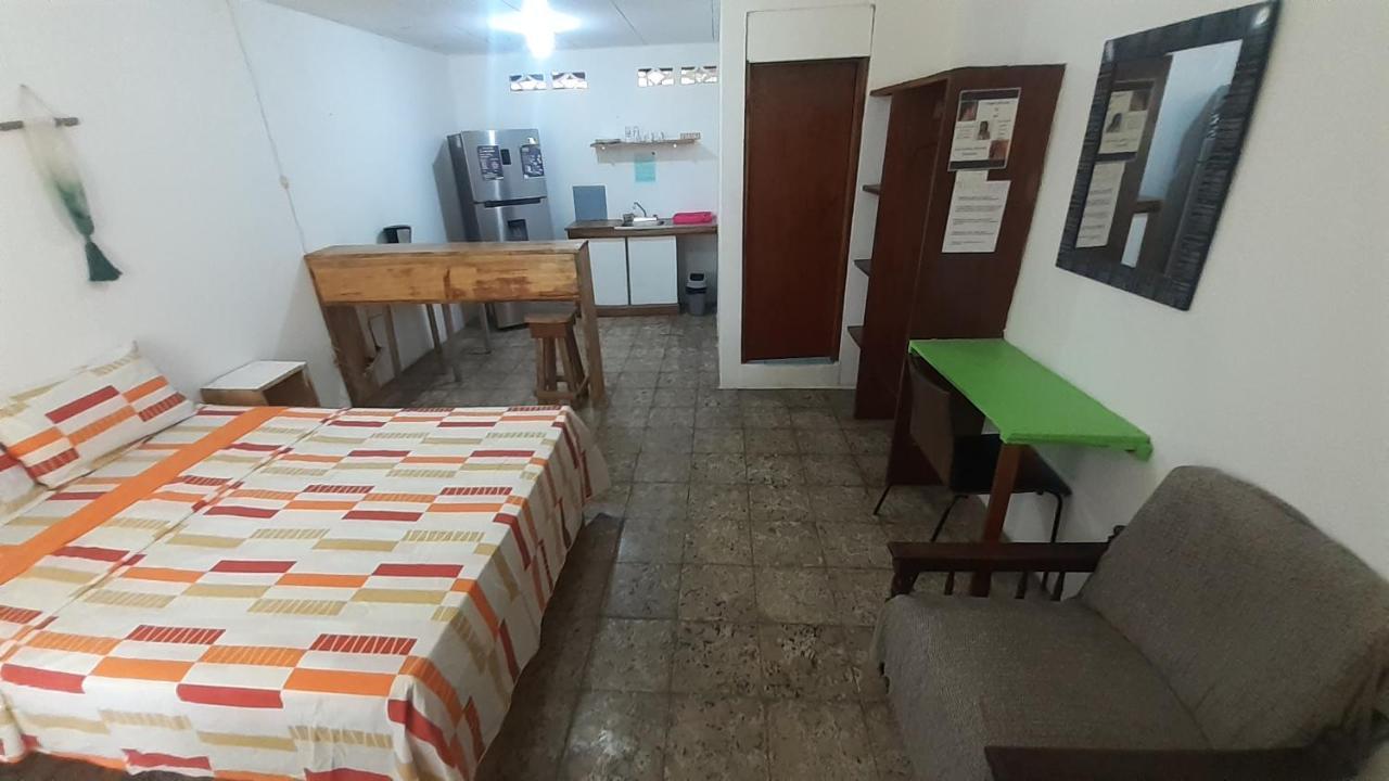 קאוויטה Rooms Palmeras מראה חיצוני תמונה