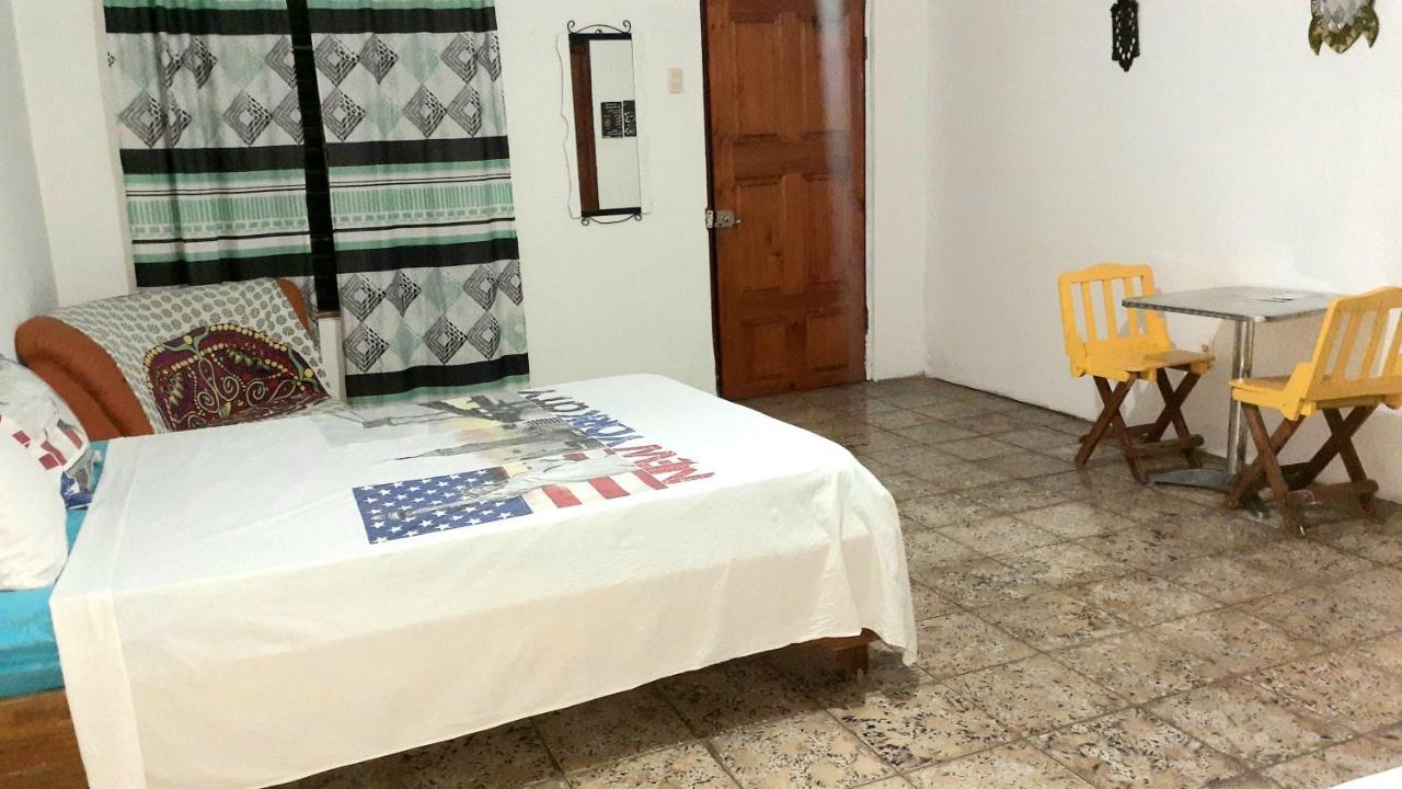 קאוויטה Rooms Palmeras מראה חיצוני תמונה