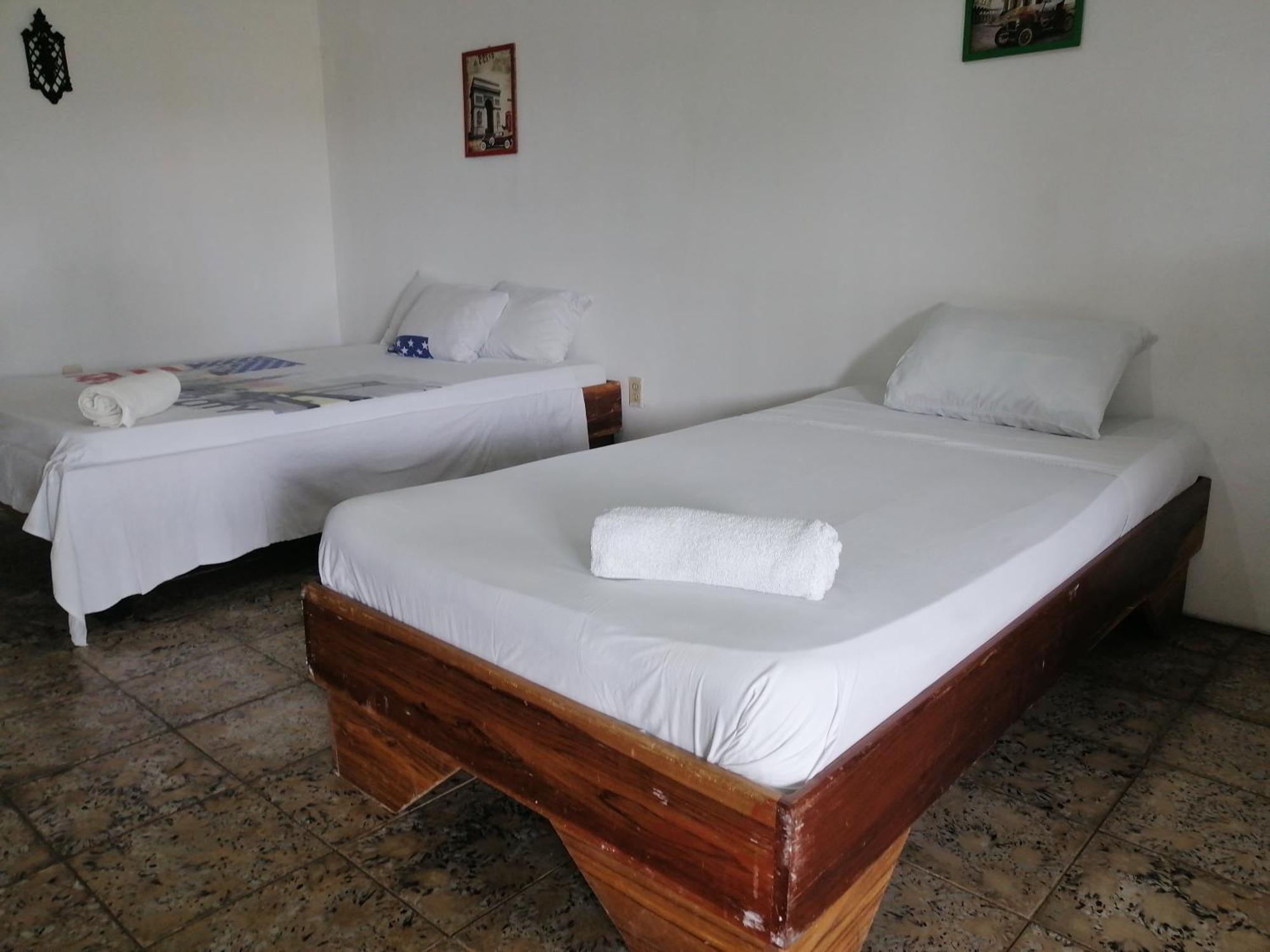 קאוויטה Rooms Palmeras מראה חיצוני תמונה